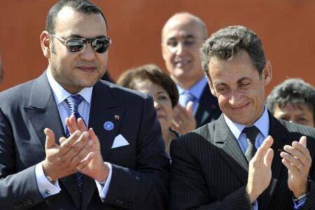 في كتاب يروي يوميات إعتقاله ،هذا ما قال ساركوزي عن رد فعل العاهل المغربي بعد صدور الحكم