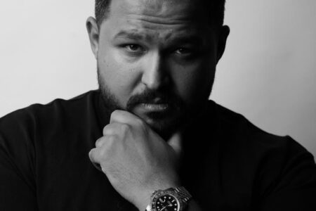 محمد المصري …رائد الاعمال أبدع في كتاب الفرصة لطموح الشباب