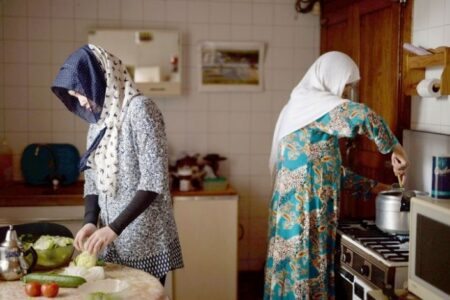 هل سيتم تثمين عمل المرأة داخل بيتها ؟السؤال الاكثر تداولا على المنصات الاجتماعية بعد إنتشار الامر