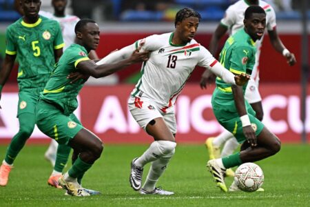 السنغال تتأهل لربع النهائي بفوزها على السودان 3-1