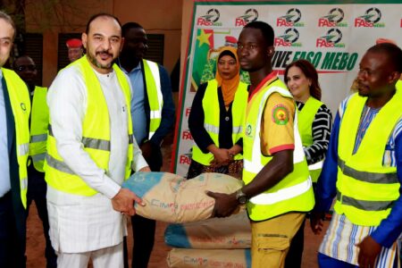 بحضور السفير المصري في واجادوجو