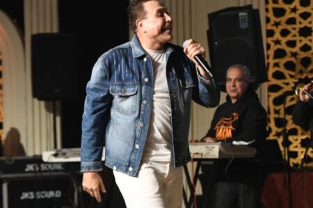 بحضور نجوم الفن والمجتمع ..حكيم يشعل أجواء. إفتتاح خيمة “تنورة ” في JW Marriott Hotel Cairo