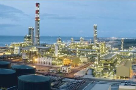 بعد جدل ارتفاع أسعار المحروقات .هل تعود مصفاة سامير للعمل بعد توقف كلف المغرب خسائر جمة؟