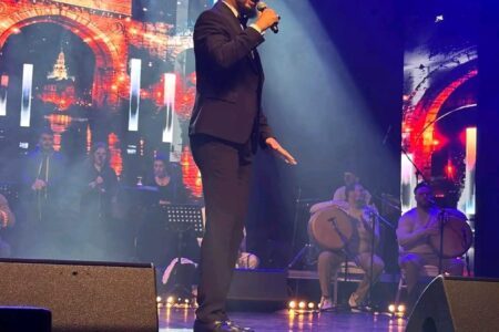 ركح يهتز وجمهور يغني .. وليد الصالحي يحيي  واحدة من أقوى سهرات رمضان