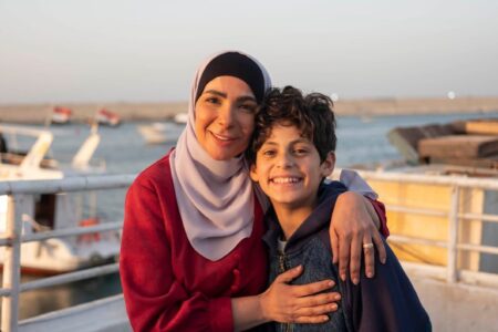 منى زكي، تحت الوصاية